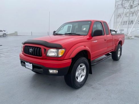 Used 2001 Toyota Tacoma PreRunner image 4
