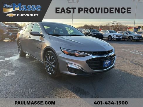 Used 2024 Chevrolet Malibu RS image 3