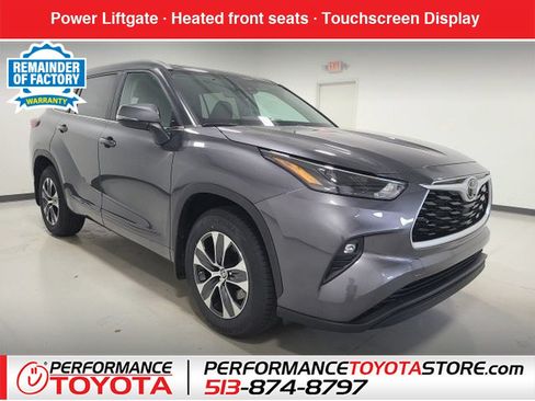 Used 2023 Toyota Highlander XLE AWD/4WD image 1