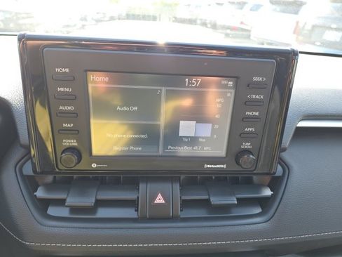 Used 2020 Toyota RAV4 LE w/ Carpet Mat Package image 17