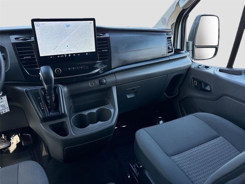 Used 2023 Ford Transit 350 XLT image 22