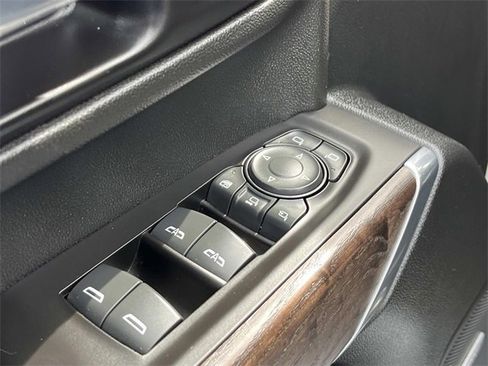 Used 2021 GMC Sierra 2500 Denali w/ Denali Ultimate Package image 32