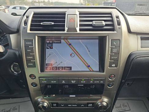 Used 2020 Lexus GX 460 Premium image 28