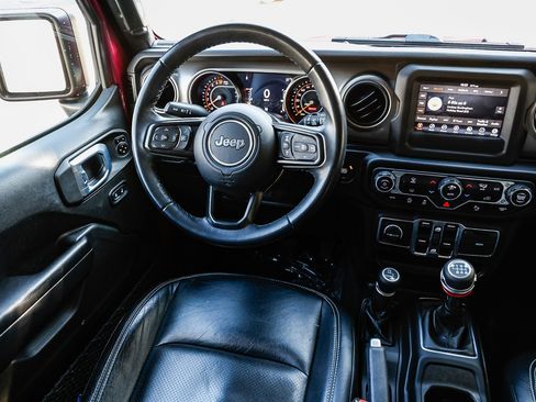 Used 2021 Jeep Wrangler Unlimited Sport image 14