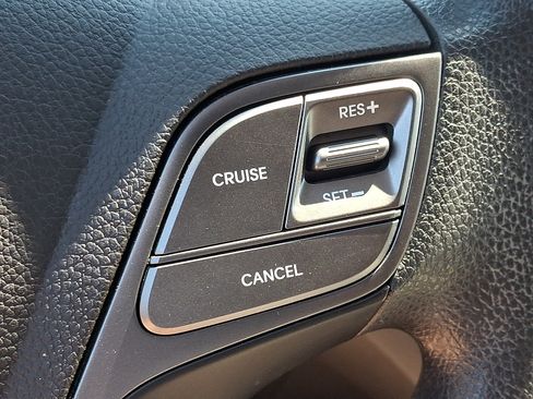 Used 2018 Hyundai Santa Fe Sport w/ 2.4L Value Package 02 AWD/4WD image 23