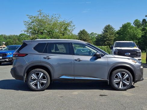 Used 2023 Nissan Rogue SL AWD/4WD image 7