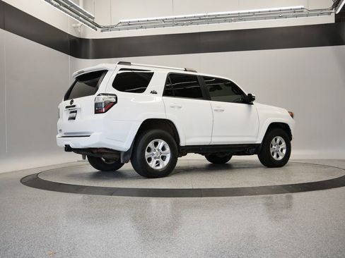 Used 2020 Toyota 4Runner SR5 Premium image 46