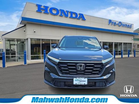 Used 2024 Honda CR-V LX image 2