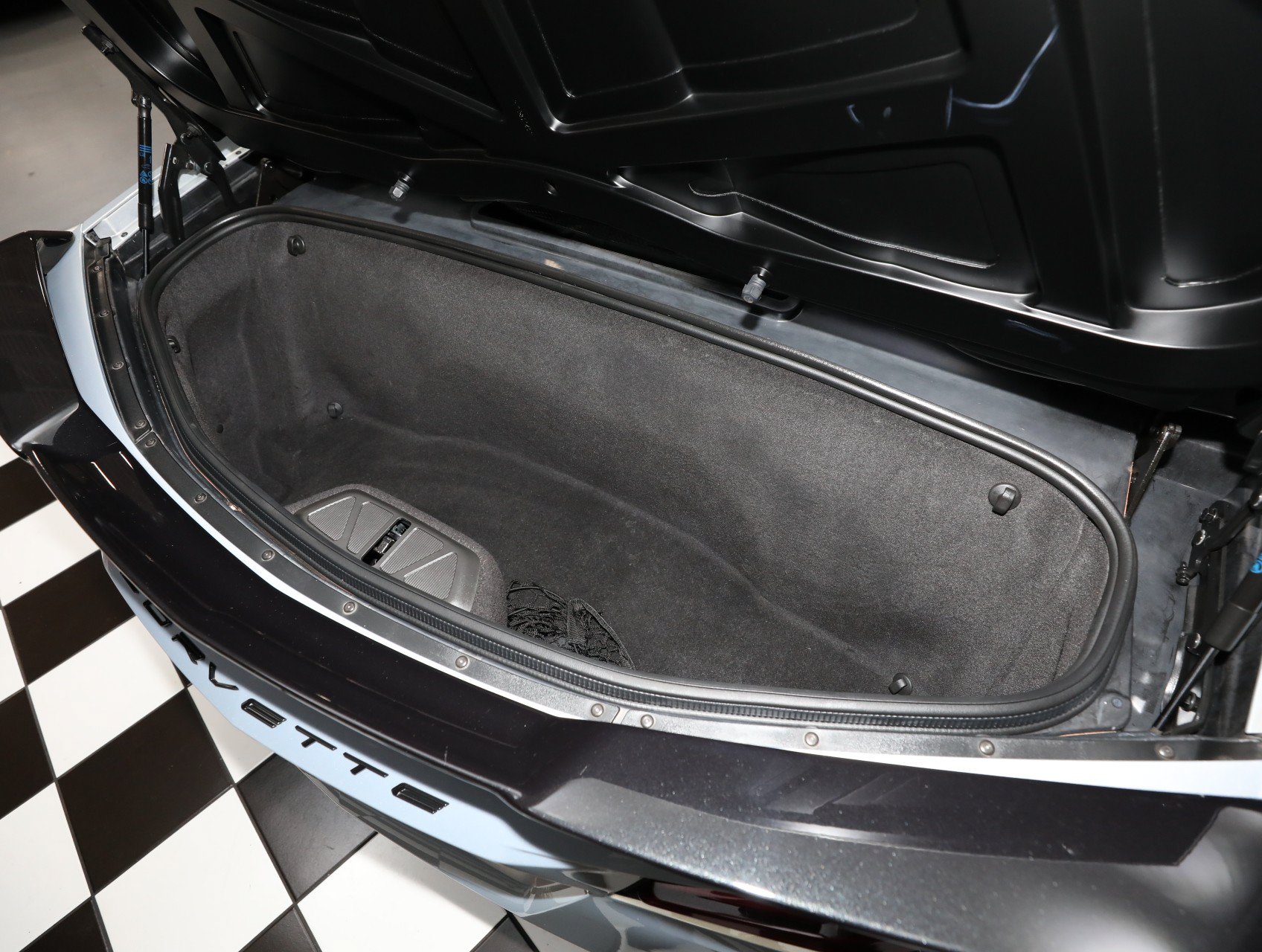 Used 2021 Chevrolet Corvette Stingray Premium Conv w/ Z51 Performance Package RWD image 3