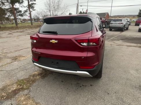 Used 2023 Chevrolet TrailBlazer LT FWD image 6