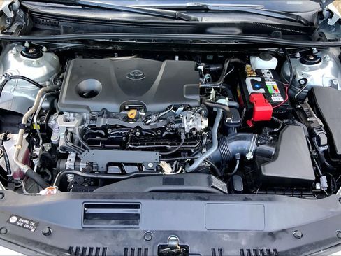 Used 2024 Toyota Camry SE FWD image 31