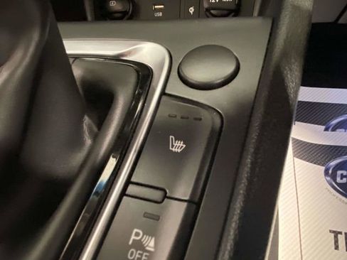 Used 2022 Hyundai Kona Limited image 19