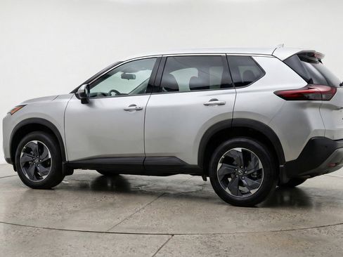 Used 2025 Nissan Rogue SV FWD image 6