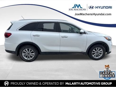 Used 2020 Kia Sorento LX w/ LX I4 Convenience Package image 4