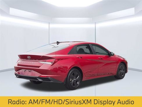Used 2023 Hyundai Elantra SEL FWD image 7