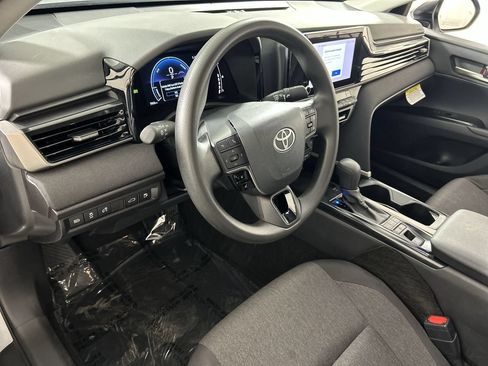 Used 2026 Toyota Camry LE FWD image 12