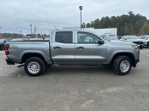 Used 2023 Chevrolet Colorado W/T image 6