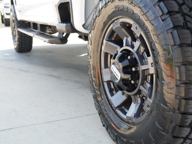 Used 2024 Ford F250 Lariat w/ Sport Appearance Package AWD/4WD image 22