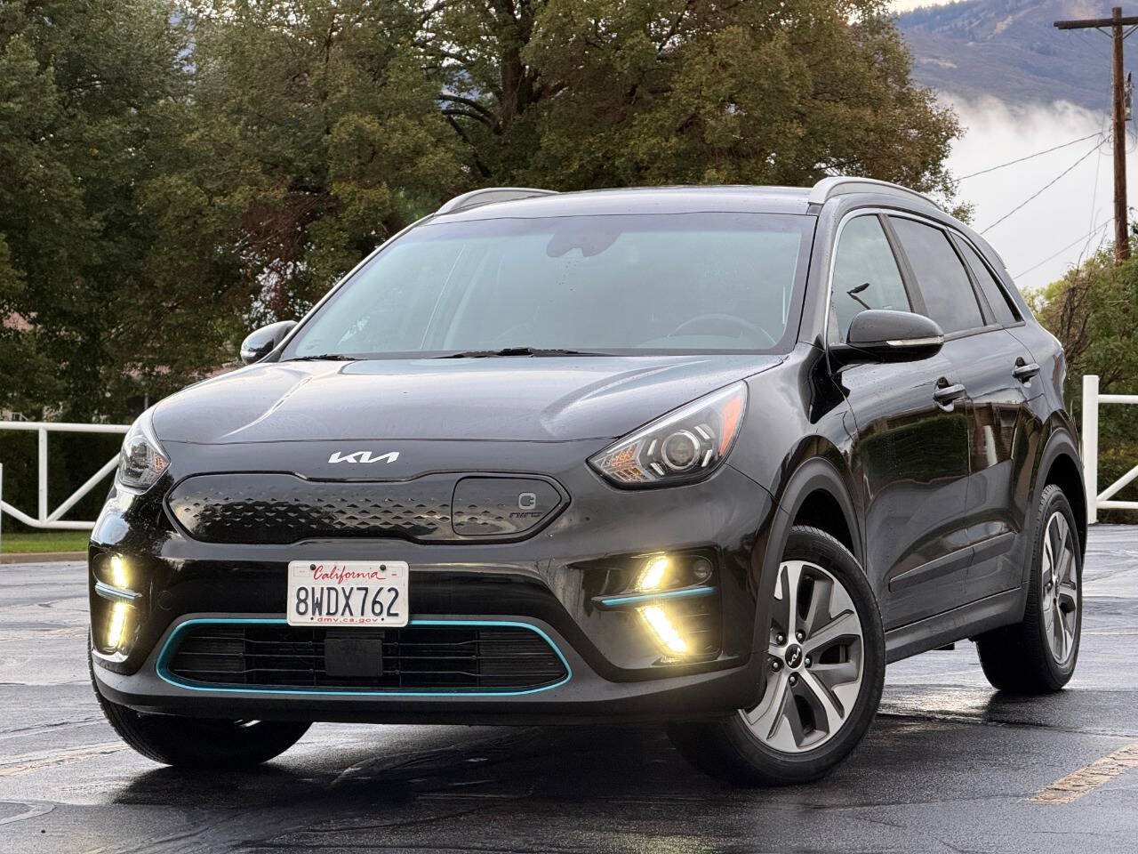 Used 2022 Kia Niro EX FWD image 1