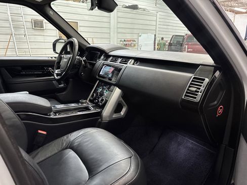 Used 2018 Land Rover Range Rover image 27