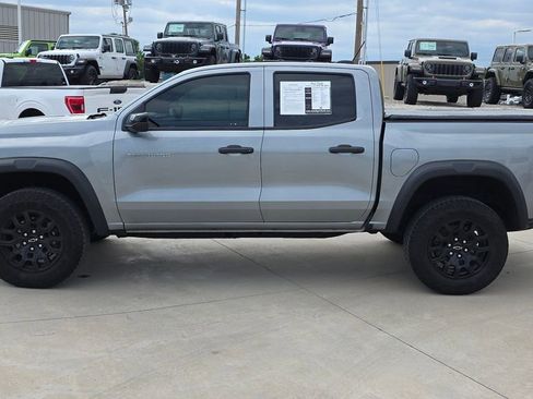 Used 2023 Chevrolet Colorado Trail Boss w/ Technology Package AWD/4WD image 2