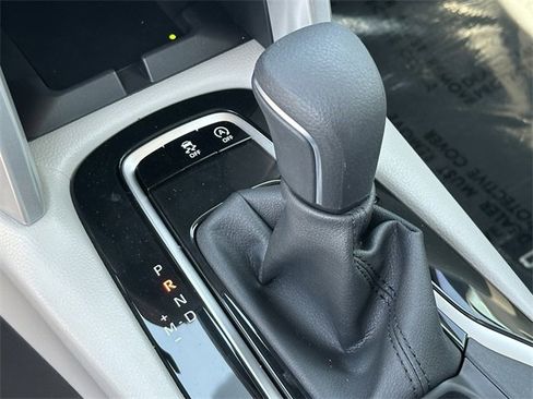 Certified 2025 Toyota Corolla Cross LE w/ Moonroof Package image 22