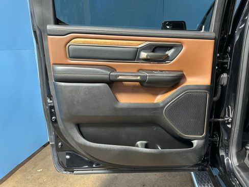 Used 2022 RAM 1500 Limited AWD/4WD image 39
