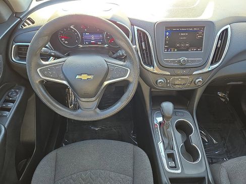 Used 2022 Chevrolet Equinox LT FWD image 18