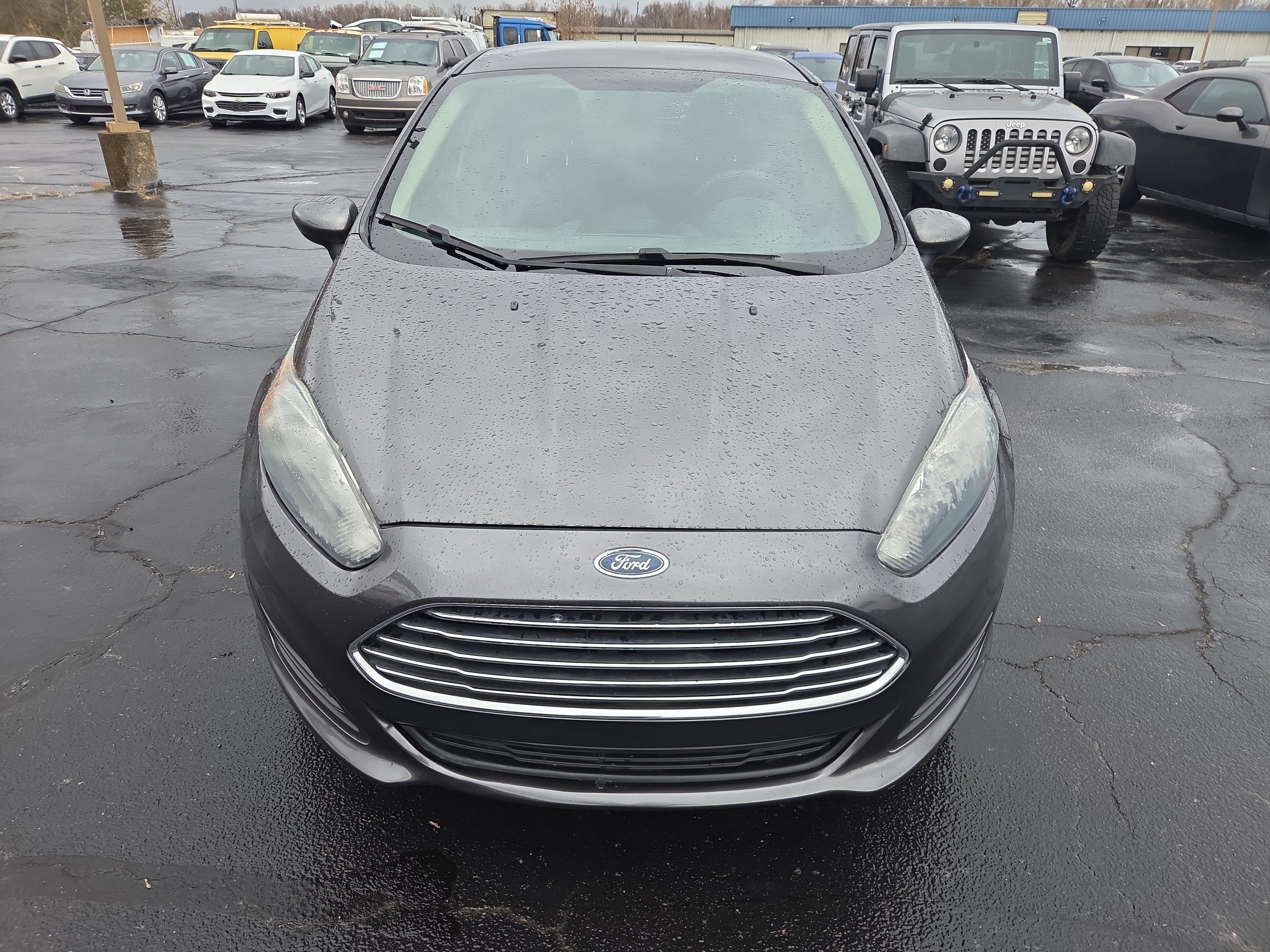 Used 2017 Ford Fiesta SE FWD image 8