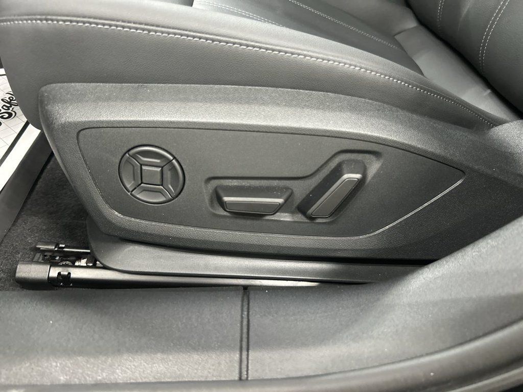 Used 2025 Audi A5 2.0T Premium w/ Convenience Package AWD/4WD image 11