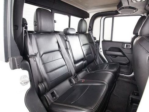 Used 2020 Jeep Gladiator Overland AWD/4WD image 20