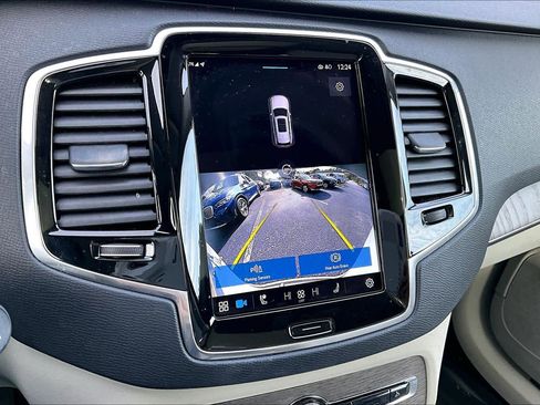 Used 2023 Volvo XC90 B6 Plus w/ Protection Package Premier image 26