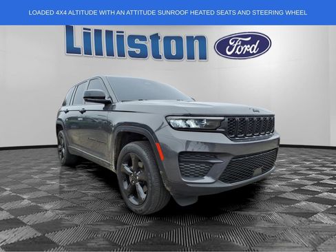 Used 2023 Jeep Grand Cherokee Altitude image 1