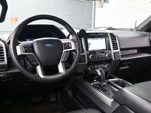 Used 2015 Ford F150 Platinum w/ Equipment Group 701A Luxury image 22