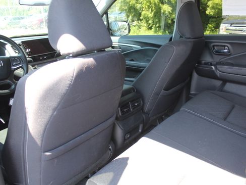Used 2024 Honda Ridgeline Sport image 21