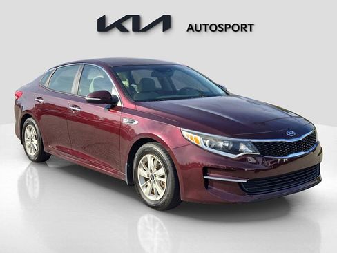 Used 2016 Kia Optima LX w/ LX Convenience Package image 3