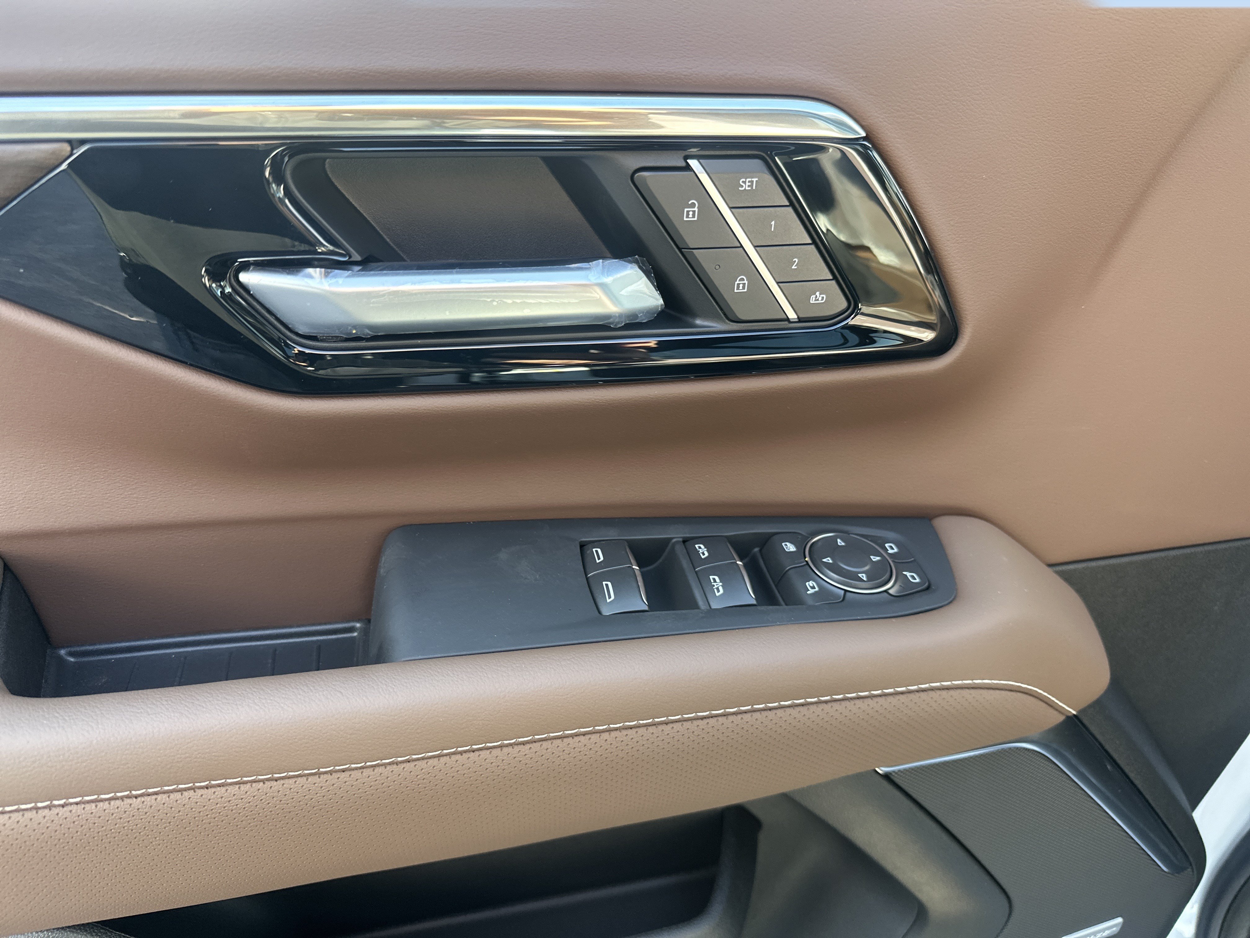 New 2027 Chevrolet Tahoe High Country AWD/4WD image 10