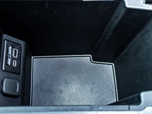 Used 2020 Chevrolet Blazer RS w/ LPO, Floor Liner Package image 19