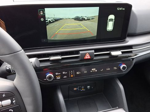 New 2026 Kia Sportage EX w/ EX Panorama Roof Package image 14