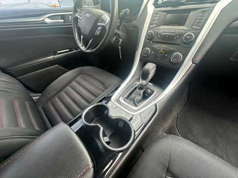 Used 2016 Ford Fusion SE w/ Equipment Group 201A image 27