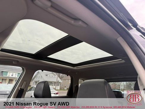 Used 2021 Nissan Rogue SV w/ Premium Package image 11