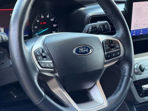 Used 2022 Ford Explorer XLT w/ Equipment Group 202A image 32