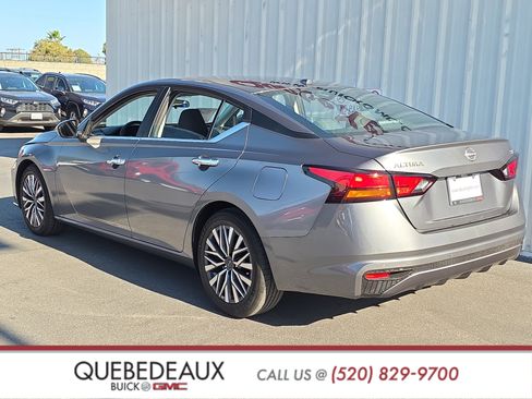 Used 2023 Nissan Altima 2.5 SV FWD image 5