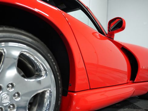 Used 2001 Dodge Viper GTS image 22