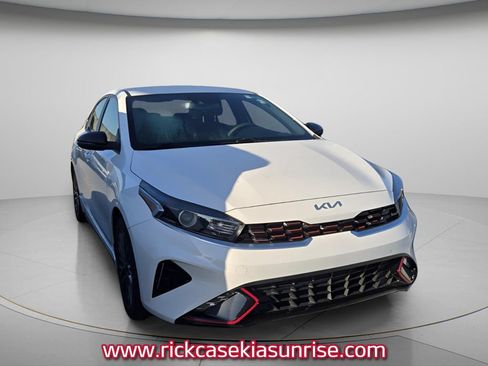 Used 2023 Kia Forte GT-Line FWD image 4