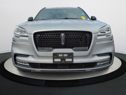 Used 2023 Lincoln Aviator Reserve w/ Equipment Group 201A image 8