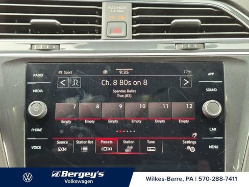Certified 2022 Volkswagen Tiguan SE R-Line AWD/4WD image 18