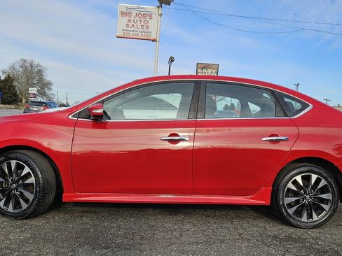 Used 2019 Nissan Sentra SR image 2