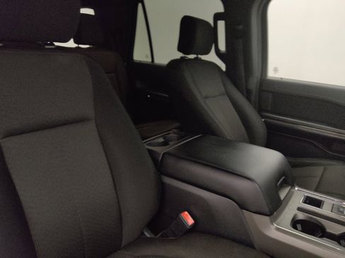 Used 2020 Ford Expedition XLT RWD image 21