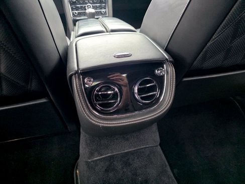 Used 2017 Bentley Mulsanne RWD image 92